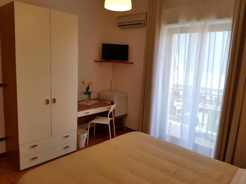 B&B Mimosa Giardini Naxos Exterior photo
