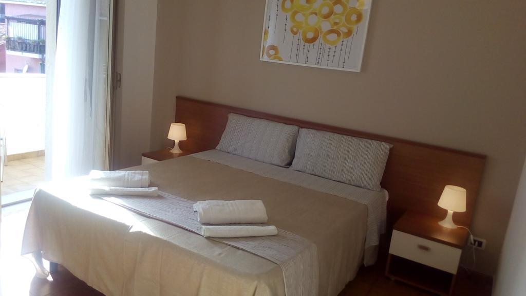 B&B Mimosa Giardini Naxos Exterior photo