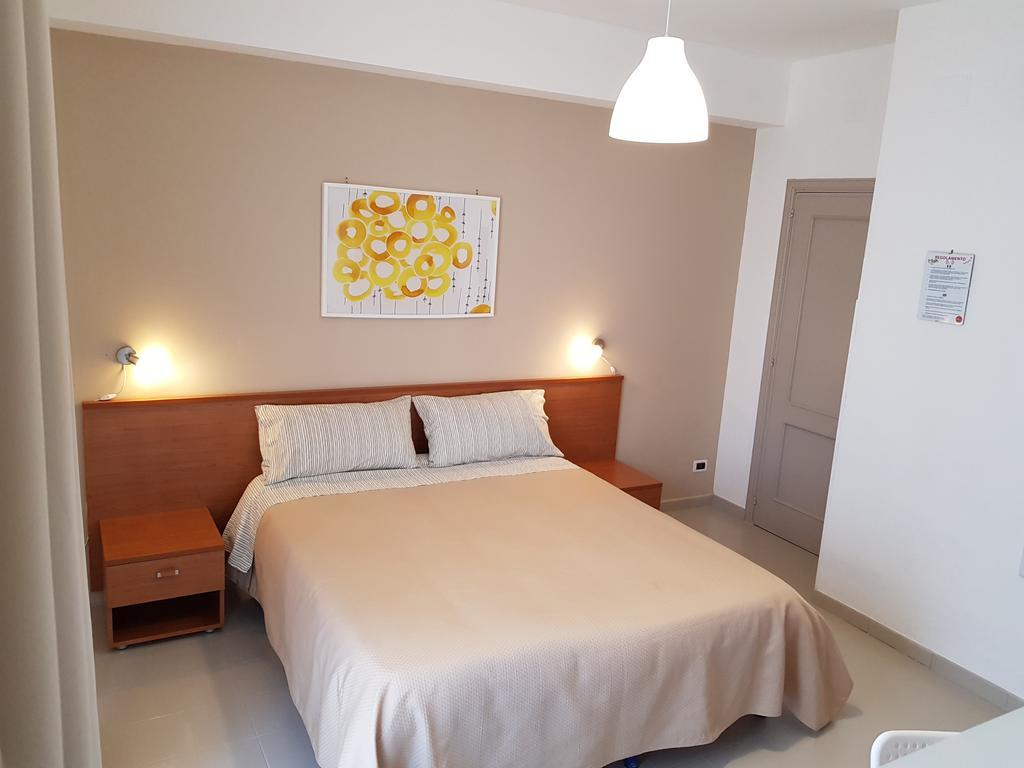 B&B Mimosa Giardini Naxos Exterior photo